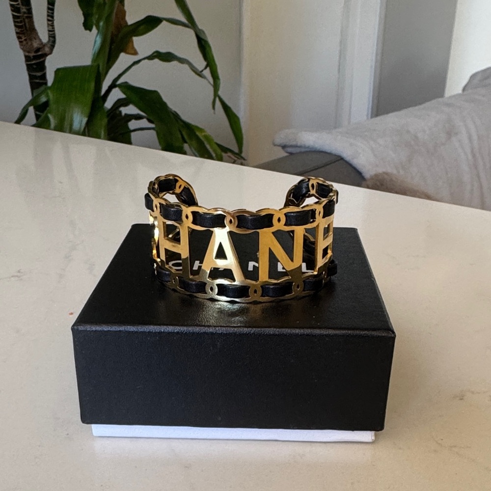 CHANEL Black and Gold Chain Cuff